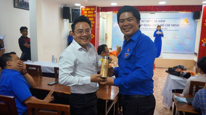 90 NAM THANH LAP DOAN TNCS