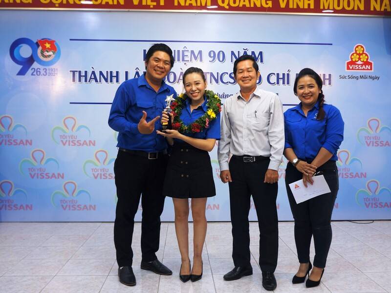 90 NAM THANH LAP DOAN TNCS